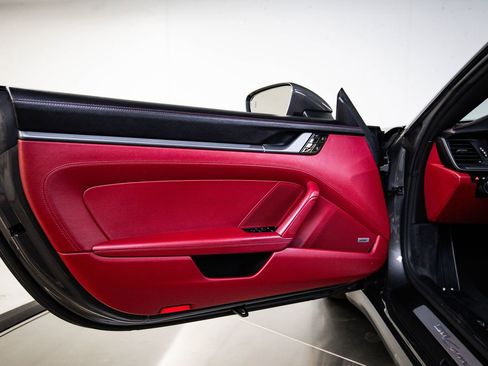 Certified 2020 Porsche 911 Carrera image 23