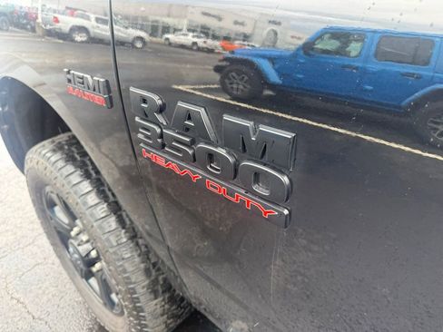 Used 2016 RAM 3500 Big Horn w/ Black Appearance Group AWD/4WD image 11