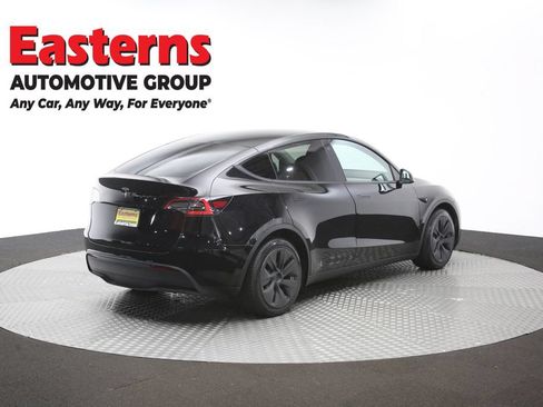 Used 2021 Tesla Model Y Long Range AWD/4WD image 36