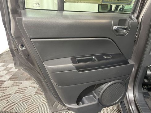 Used 2017 Jeep Patriot High Altitude image 17