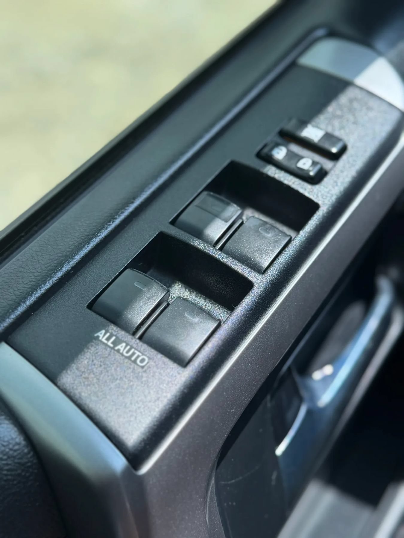 Used 2017 Toyota 4Runner SR5 RWD image 41