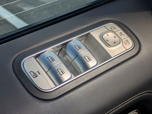 Used 2023 Mercedes-Benz G 63 AMG Squared image 24