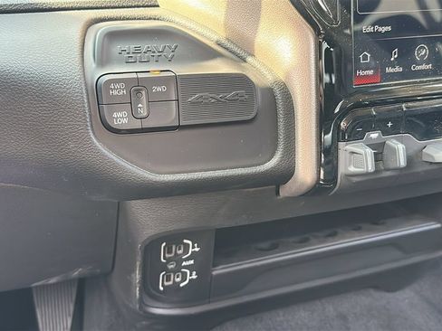 Used 2024 RAM 2500 Laramie AWD/4WD image 23