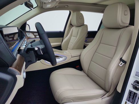 New 2026 Mercedes-Benz GLS 450 4MATIC image 10