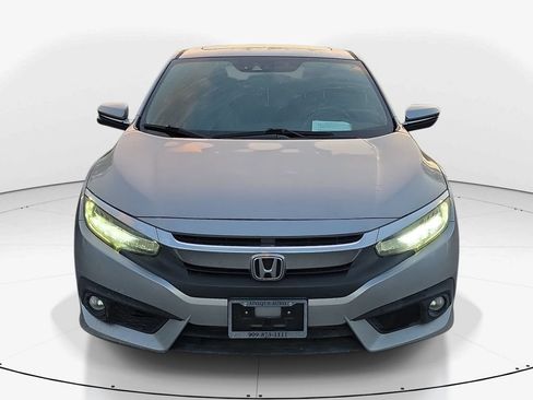 Used 2016 Honda Civic Touring image 6