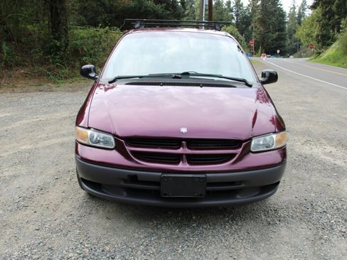 Used 1999 Dodge Caravan image 9