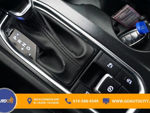 Used 2020 Hyundai Santa Fe SEL w/ Convenience + Premium Package FWD image 26