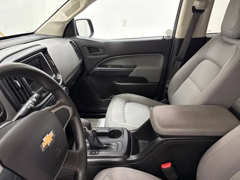 Used 2022 Chevrolet Colorado W/T w/ WT Convenience Package image 24
