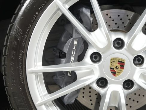 Certified 2024 Porsche 911 Carrera RWD image 20