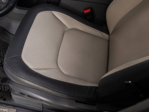 Used 2023 Land Rover Defender 110 X-Dynamic SE image 26