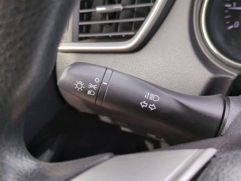 Used 2015 Nissan Rogue AWD image 26