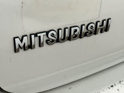 Used 2017 Mitsubishi Outlander ES FWD image 16