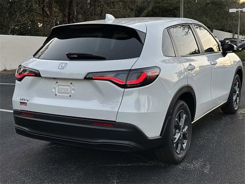 New 2026 Honda HR-V LX image 3