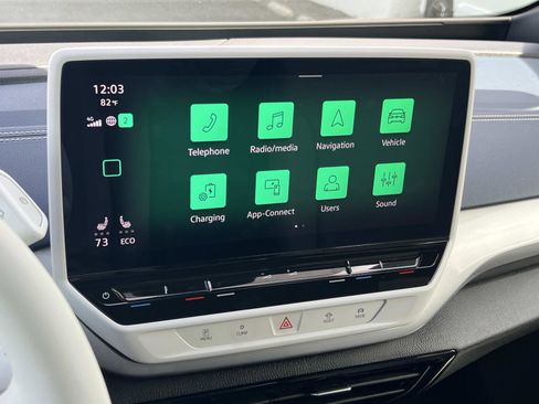 Used 2023 Volkswagen ID.4 Pro S Plus image 14