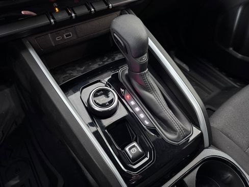 Certified 2023 Chevrolet Colorado Trail Boss w/ Technology Package image 21