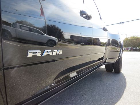 New 2026 RAM 3500 Longhorn image 17