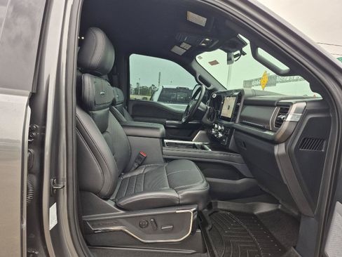 Certified 2025 Ford F350 Platinum w/ Tremor Off-Road Package AWD/4WD image 12