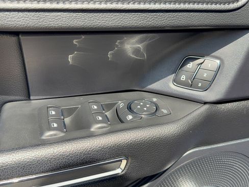 Used 2021 Ford Expedition XLT RWD image 15
