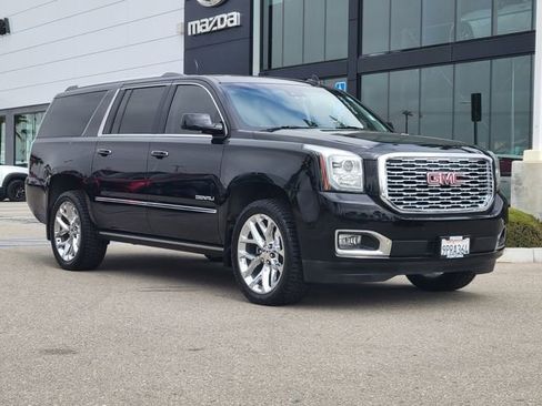 Used 2019 GMC Yukon XL Denali w/ Open Road Package AWD/4WD image 37