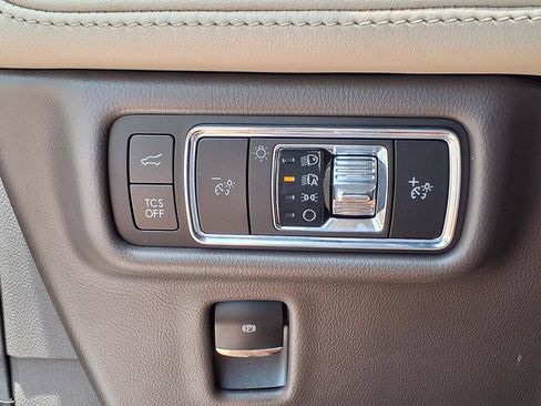 Used 2023 Lincoln Nautilus FWD image 29