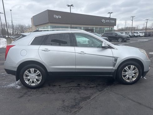 Used 2011 Cadillac SRX Luxury image 4