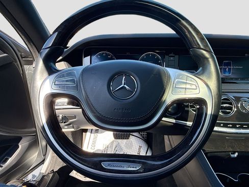 Used 2017 Mercedes-Benz S 550 Sedan image 39