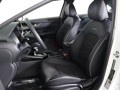 Used 2024 Kia Forte GT-Line image 27