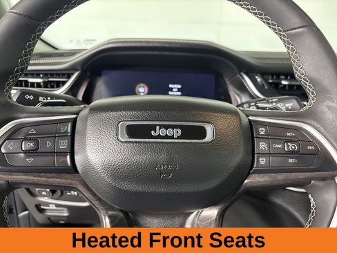 Used 2023 Jeep Grand Cherokee Limited w/ Luxury Tech Group II AWD/4WD image 14