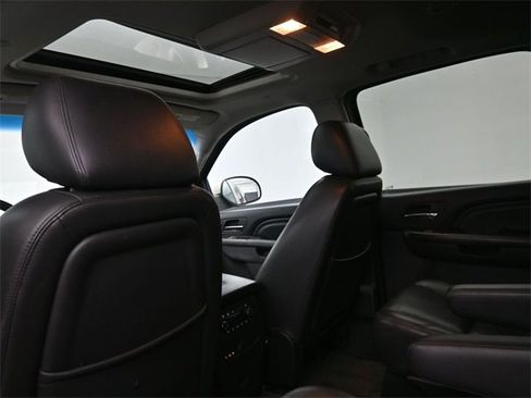 Used 2013 GMC Yukon XL Denali image 19