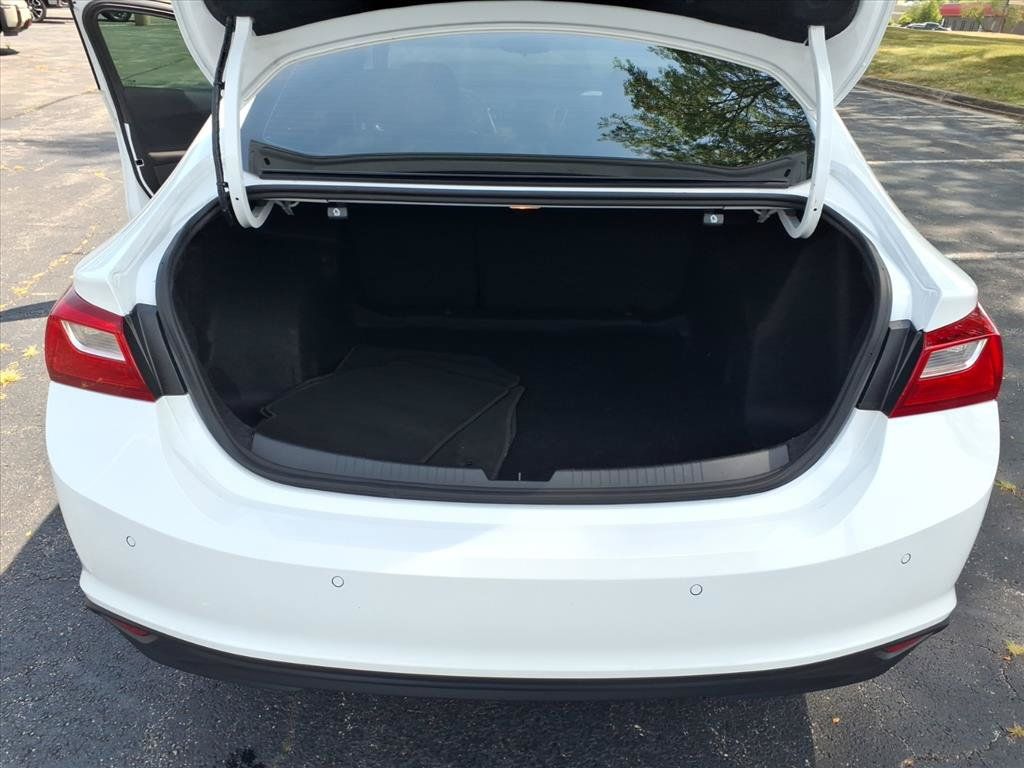 Used 2025 Chevrolet Malibu LT FWD image 30