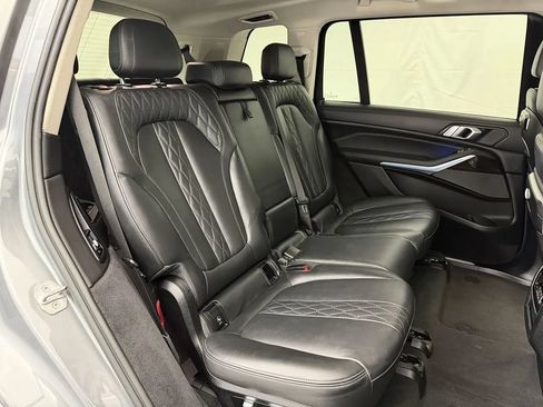 Used 2023 BMW X7 xDrive40i w/ Premium Package AWD/4WD image 53
