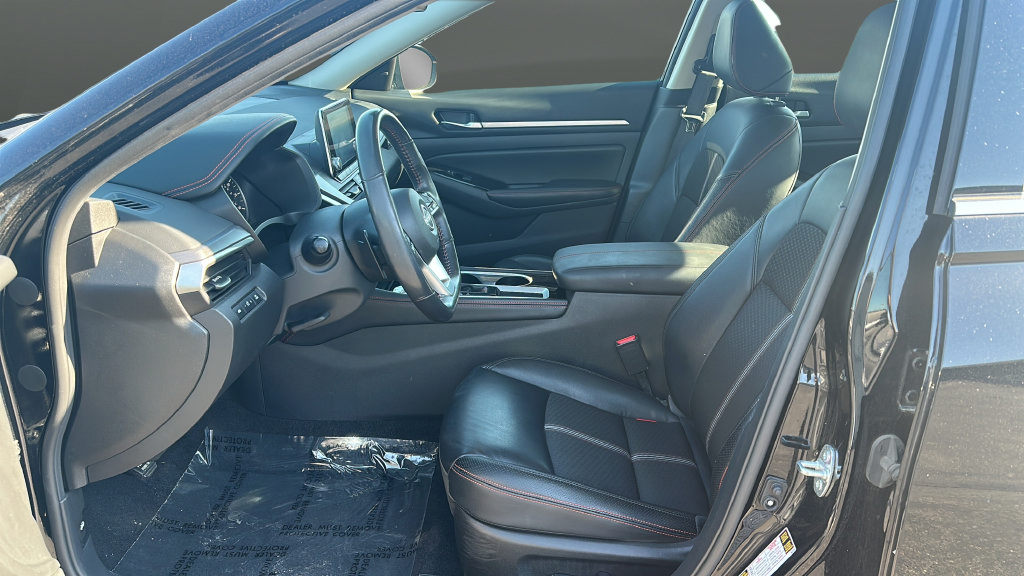 Certified 2024 Nissan Altima 2.5 SR FWD image 9