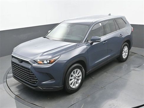 Used 2026 Toyota Grand Highlander XLE image 31