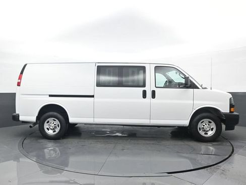 Used 2023 Chevrolet Express 2500 Extended RWD image 30
