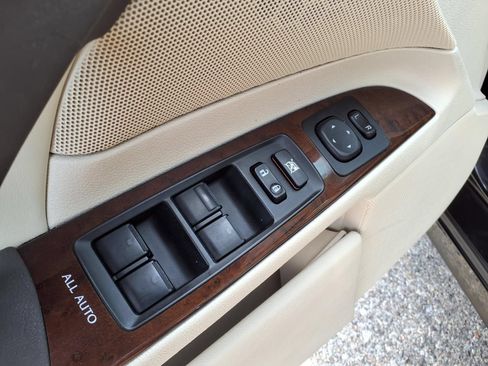 Used 2012 Lexus IS 350 w/ Premium Pkg Value Edition RWD image 16