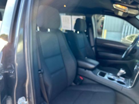 Certified 2021 Jeep Grand Cherokee Laredo AWD/4WD image 35