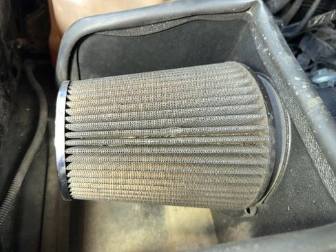 Used 1995 GMC Yukon SLE image 98