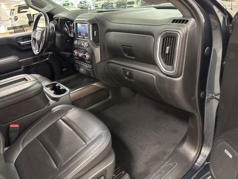 Used 2021 GMC Sierra 1500 Denali w/ Denali Ultimate Package AWD/4WD image 12