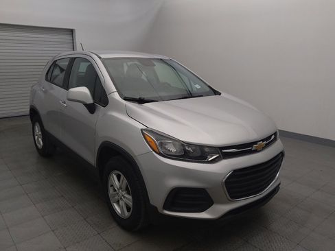 Used 2017 Chevrolet Trax LS image 13