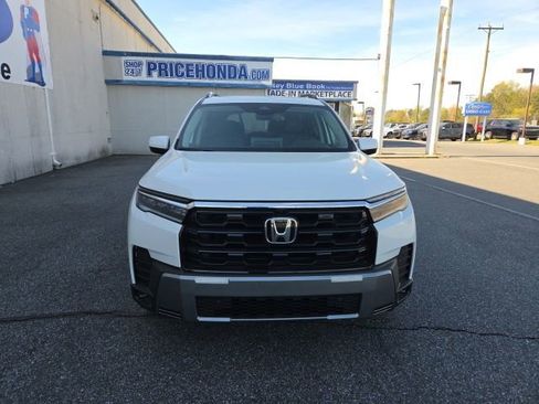 New 2026 Honda Pilot image 8