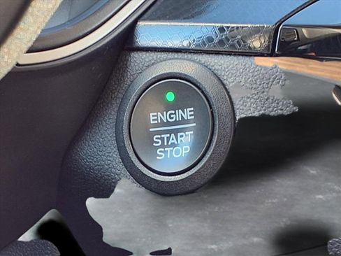 Used 2021 Ford Escape SEL w/ SEL Stealth AWD Package image 15