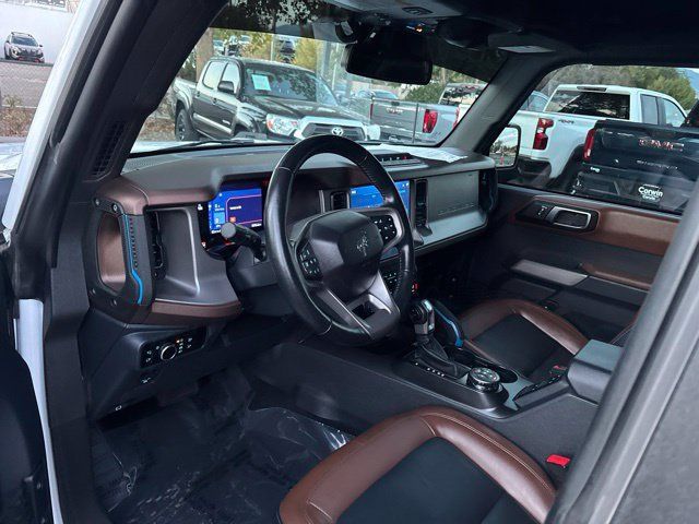 Used 2023 Ford Bronco Outer Banks w/ Sasquatch Package AWD/4WD image 11