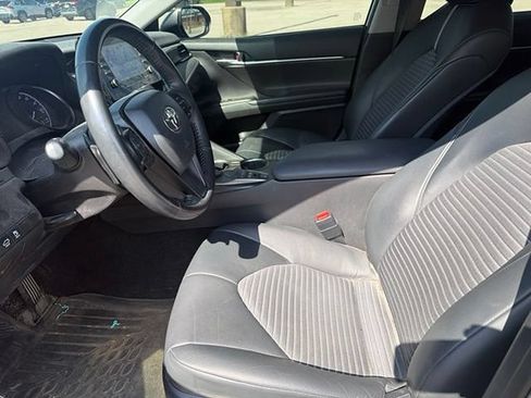 Certified 2022 Toyota Camry SE FWD image 4