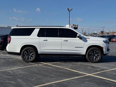 Used 2021 Chevrolet Suburban Z71 w/ Z71 Signature Package image 2