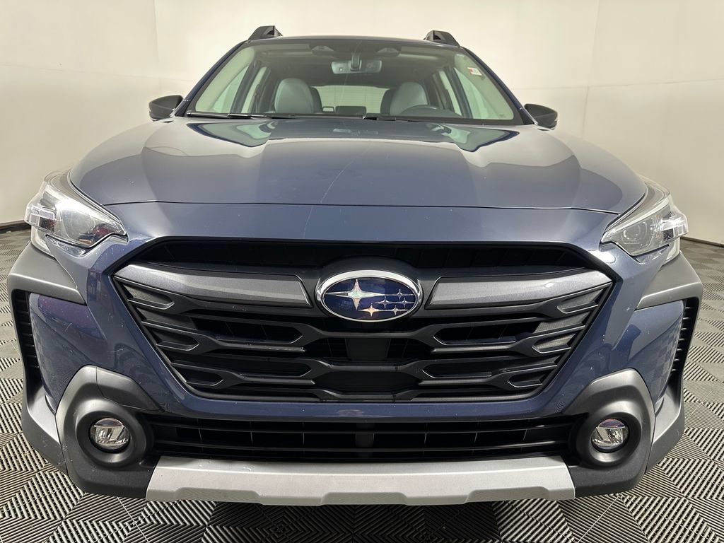 Used 2025 Subaru Outback Limited AWD/4WD image 8