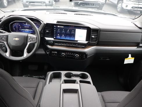 New 2026 Chevrolet Silverado 1500 LT AWD/4WD image 16