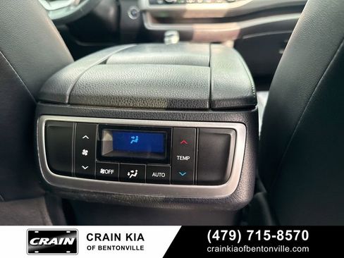Used 2016 Toyota Highlander XLE image 10