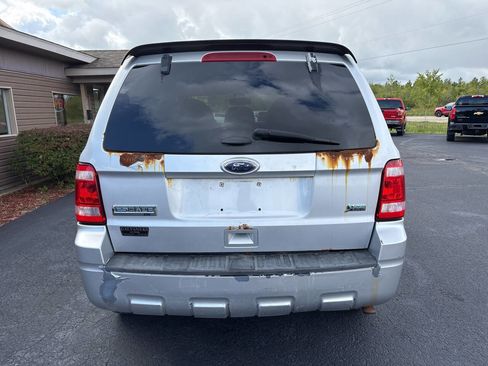 Used 2011 Ford Escape XLT w/ Sport Appearance Pkg image 6