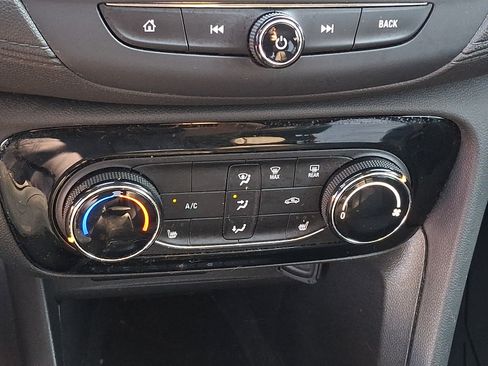 Used 2023 Buick Encore GX Preferred w/ Cold Weather Comfort Package AWD/4WD image 15