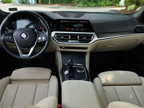 Used 2021 BMW 330i Sedan w/ Convenience Package RWD image 27